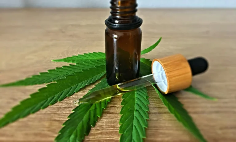 Square Tells Businesses To Stop Selling Hemp And CBD Products In Light Of Upcoming Federal Ban
