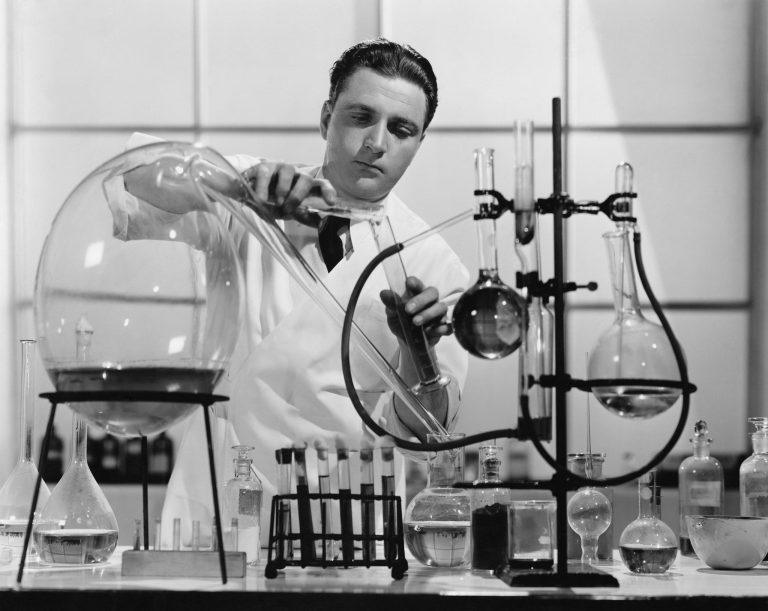 A Beginner’s Guide to DIY Vaping