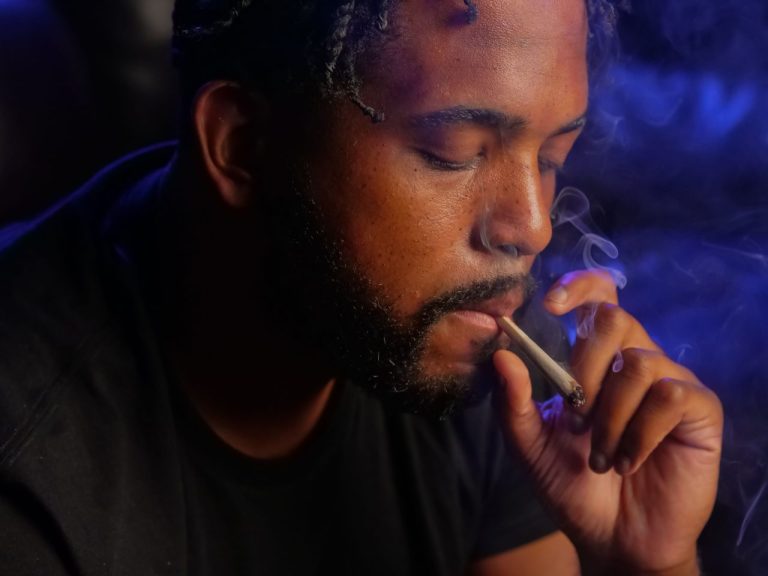 Cannabis Puff Topography Study: Three Ways People Smoke Joints